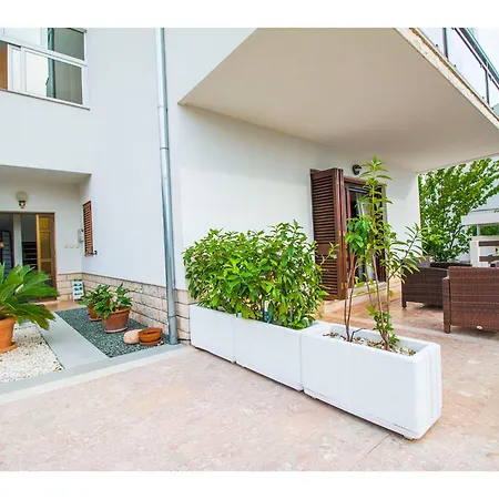 Apartment Arte