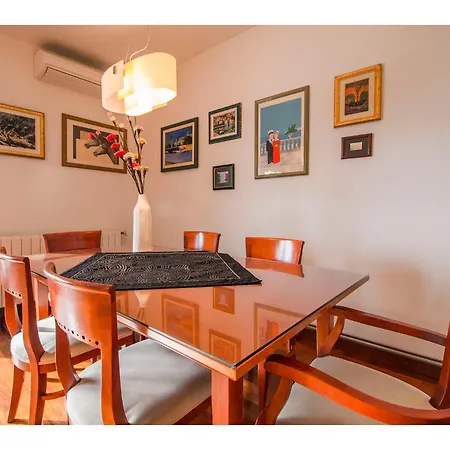 Apartment Arte