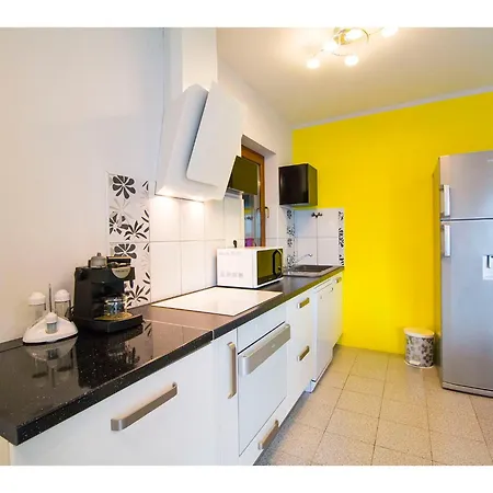 Arte Apartment